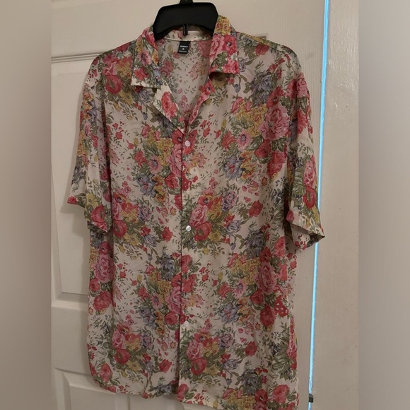 Manfinity floral button down shirt size XL​ - Picture 1 of 2